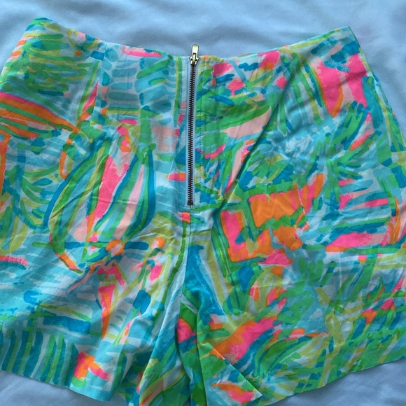 Lily Pulitzer size 2 shorts - Picture 3 of 3